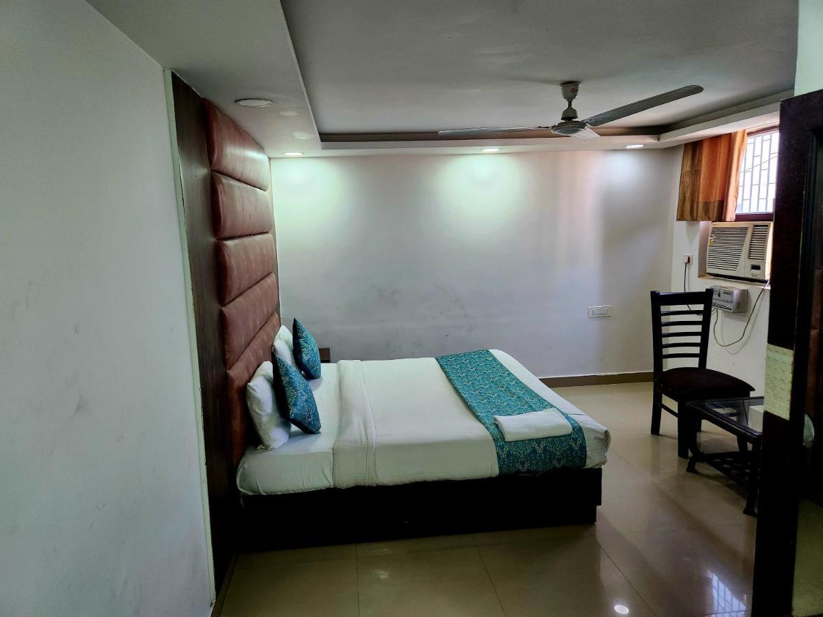 Hotel Krone Near Igi Airport Delhi New Delhi Eksteriør billede