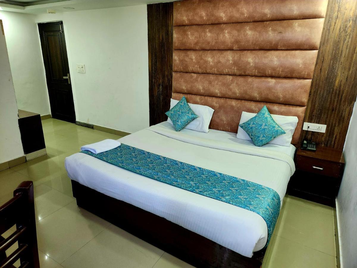 Hotel Krone Near Igi Airport Delhi New Delhi Eksteriør billede