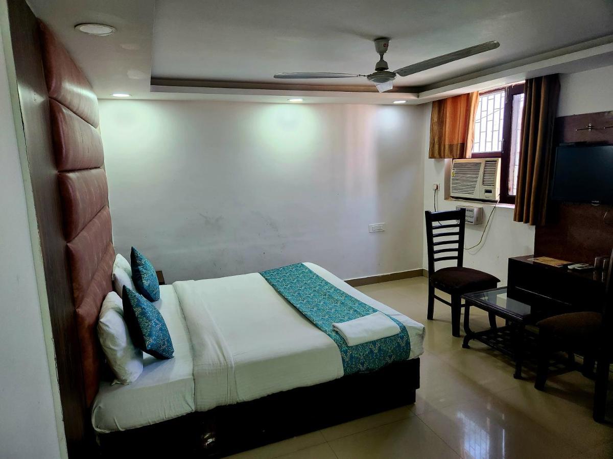 Hotel Krone Near Igi Airport Delhi New Delhi Eksteriør billede