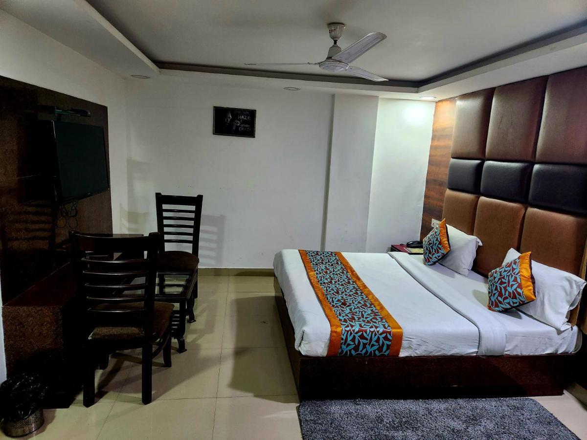 Hotel Krone Near Igi Airport Delhi New Delhi Eksteriør billede