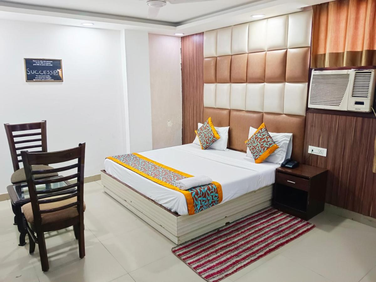 Hotel Krone Near Igi Airport Delhi New Delhi Eksteriør billede