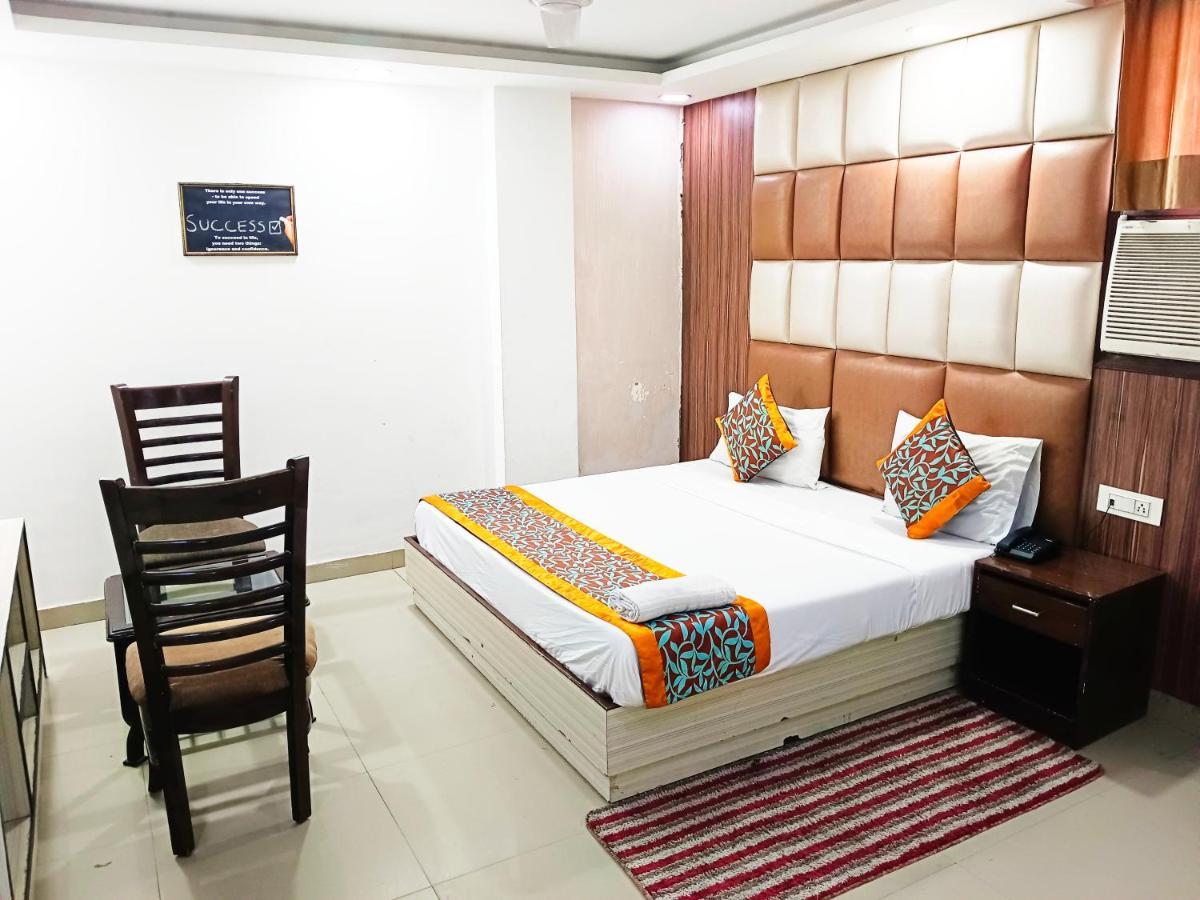 Hotel Krone Near Igi Airport Delhi New Delhi Eksteriør billede